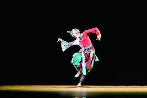 韩愈故里：千年文化印记——唐代红锦靴与乌皮六合靴的文化传承